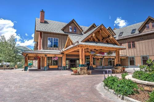 Main Street Station #2203