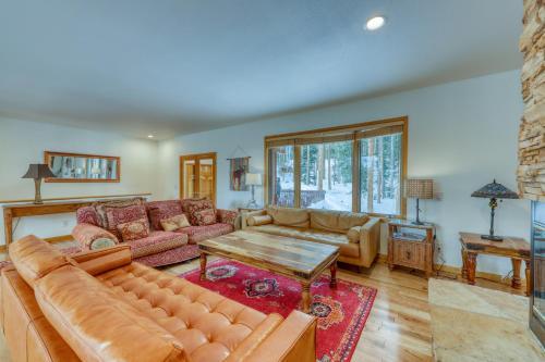 Secret Trail Lodge