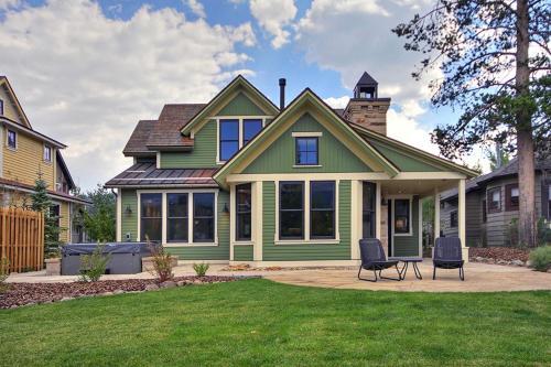 The Bogart House Home