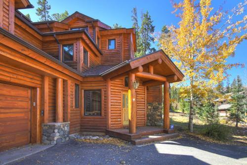 Boulder Lodge At Peak 8 Home