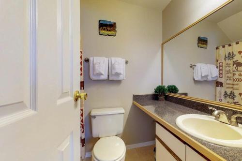 Wildwood Suites 305 (Condo)