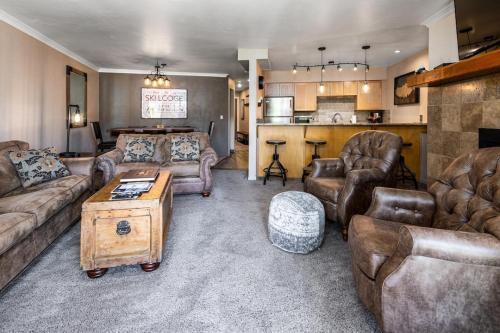 Sawmill Creek 203 Condo Ski In Walk To Main St