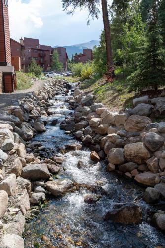 Sawmill Creek 203 Condo Ski In Walk To Main St