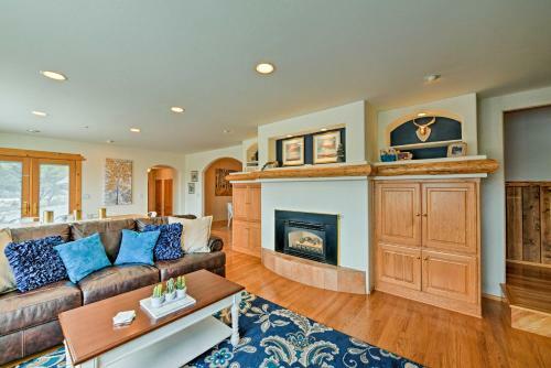 2-acre Buena Vista Estate With Mount Princeton Views!