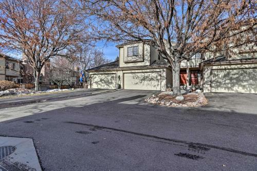 Spacious Centennial Townhome With Private Deck!
