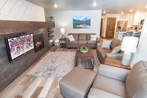 Longbranch 202 Condo Excellent Location Remodeled