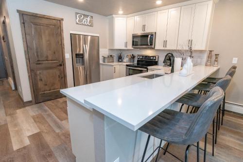 Longbranch 202 Condo Excellent Location Remodeled