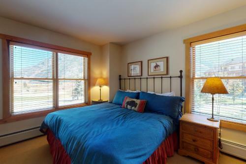 Copper Springs 215