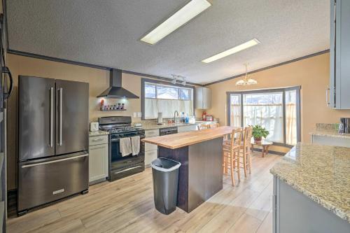 Contemporary Old Town Colorado Home With Yard!