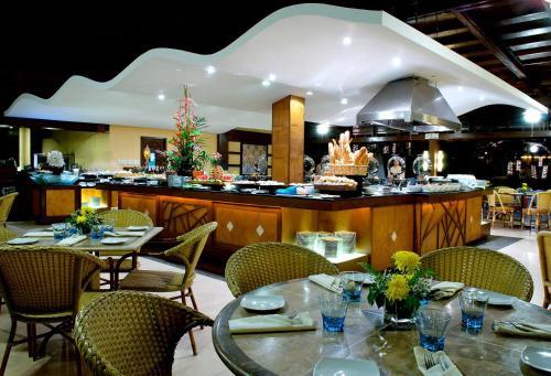 Hotel Henann Regency Resort And Spa