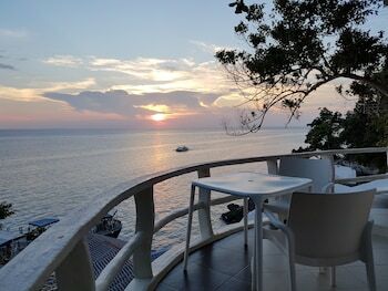 Hotel Boracay West Cove