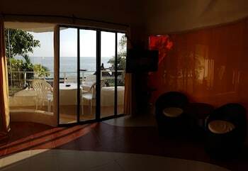 Hotel Boracay West Cove