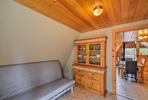 A-frame Cabin With Mtn Views - 4 Mi To Cripple Creek!