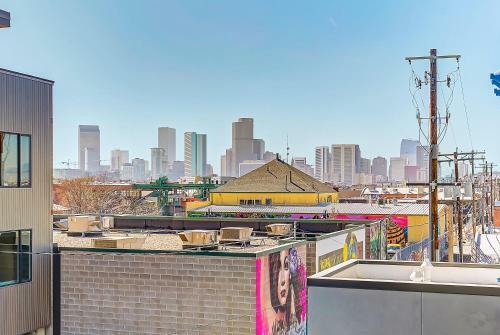 Modern Rustic Oasis In Rino District! Sleeps 6!