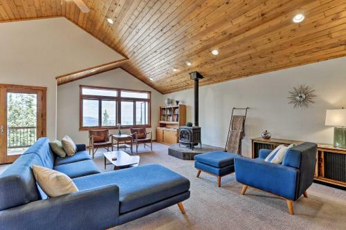 Expansive Fairplay Cabin With Wraparound Deck!