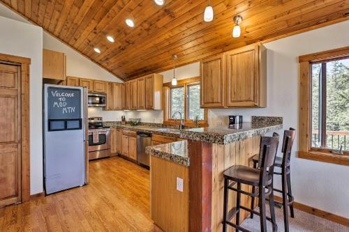 Expansive Fairplay Cabin With Wraparound Deck!