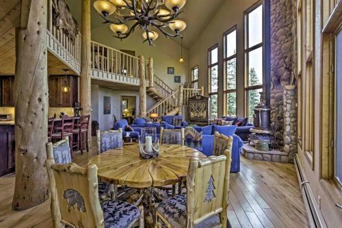 Ultimate Mtn Retreat Hot Tub, Fire Pit, Etc!