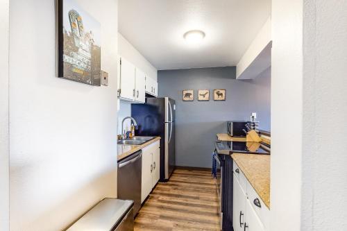 Modern Meadow Ridge Condo