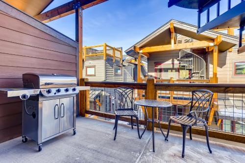 Estates On Galena #8 Townhouse