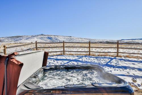 Saddle Ridge Lodge