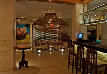 Costabella Tropical Beach Hotel