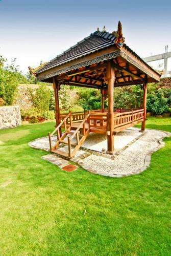 Villa Cintai Corito's Garden
