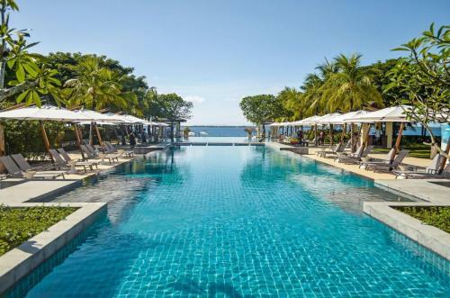 Hotel Crimson Beach Resort & Spa - Mactan Island, Cebu