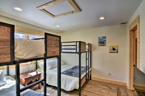Riverfront Home With Bbq 2 Mi To Downtown Gunnison!