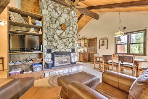 Rustic Cabin With Fireplace, 2 Mi To Grand Lake