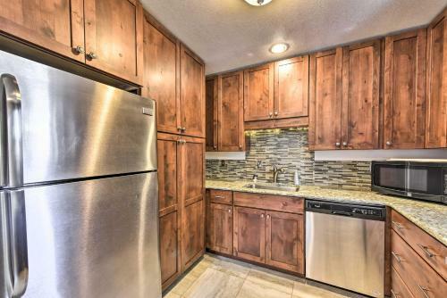 Howard Hideaway With Gas Grill On Cherry Creek!