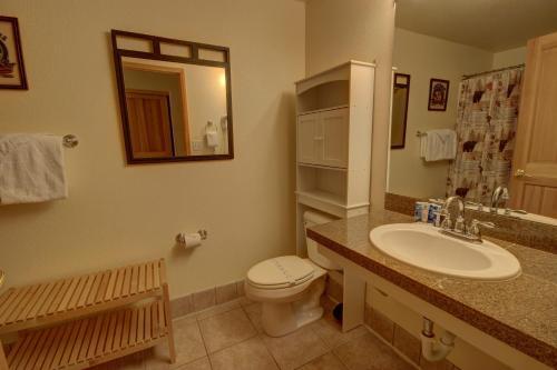 Gateway Lodge 5005