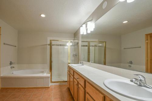 Gateway Lodge 5046