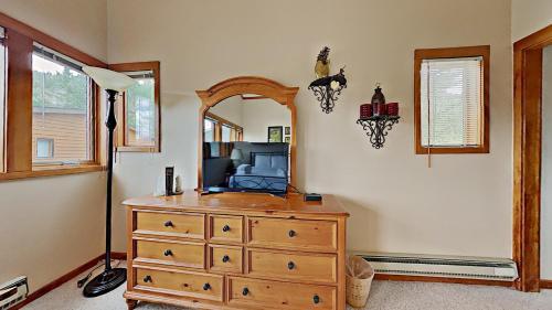 Tennis Townhomes 1312