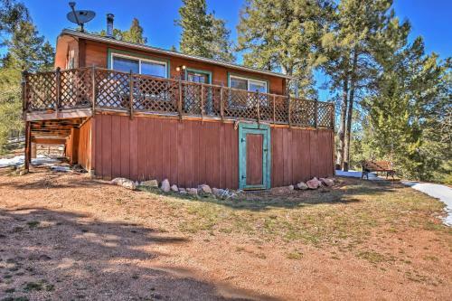 Cabin With Mtn Views - 5 Mi To Mueller State Park!