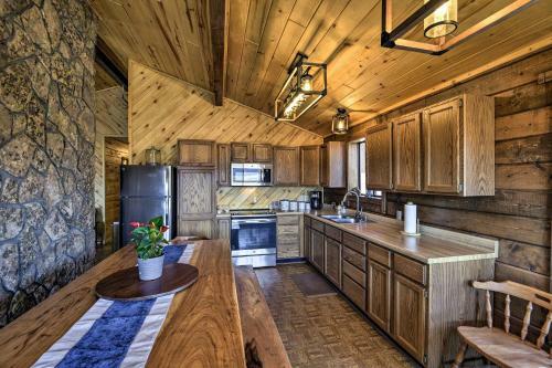 Sprawling Mountain Escape Great For Large Groups