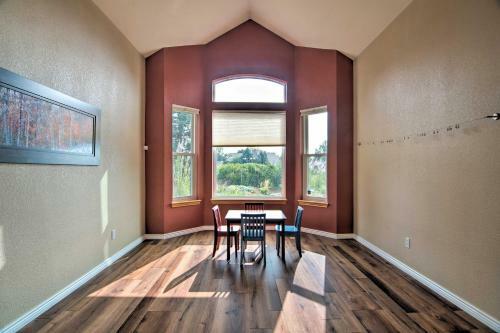 Spacious Family Home With Deck, 9 Mi To Boulder!