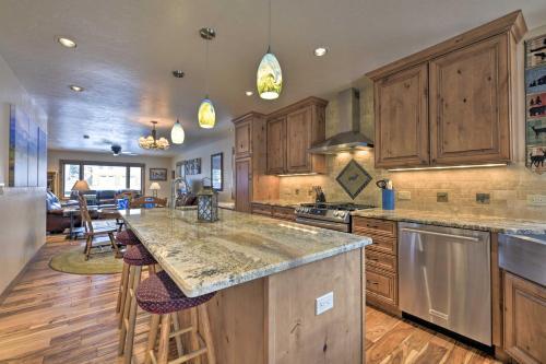 Updated Mtn Home With Deck On Uncompahgre River