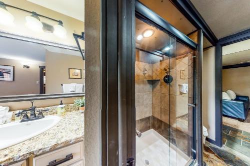 Sauterne Townhome - Upstairs