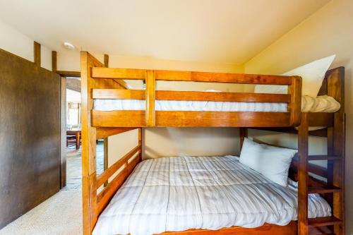 Sauterne Townhome - Upstairs