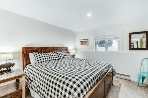Poplar Mountain Guest House
