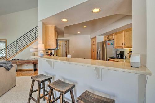 Silverthorne Home With Hot Tub, Deck And Mtn View