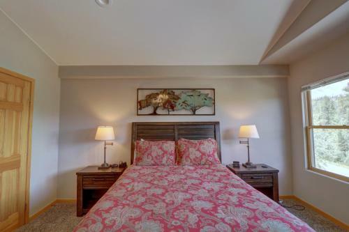 Cutty Sark Court #1 3br Mountain Views Townhouse