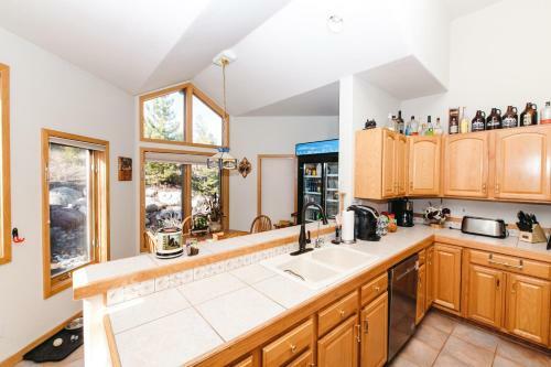Hsrw Falcon Home 5 Bed 4 Bath Silverthorne