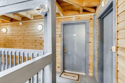 Treehouse 102d By Book By Owner