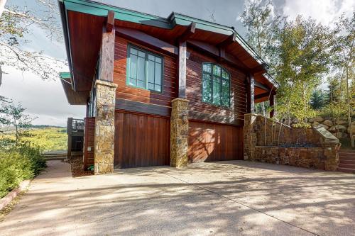 162 View Ridge