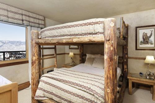 Shadowbrook 304