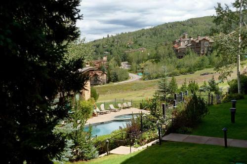 Shadowbrook 403