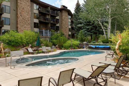 Shadowbrook 302