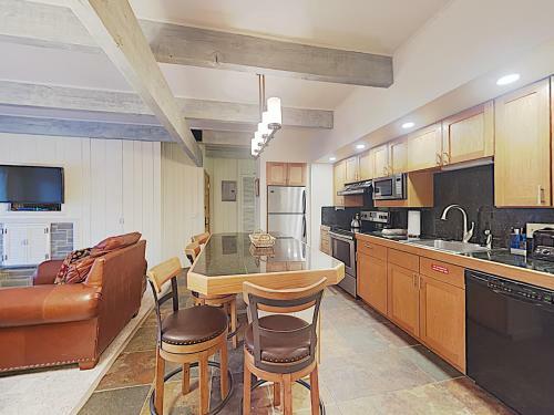 Timberline Condominiums 1 Bedroom Unit C1c