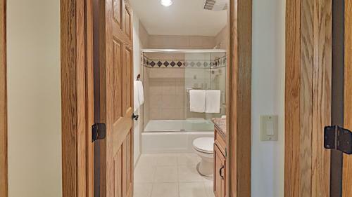 Timberline Condominiums 2 Bedroom Unit A1a